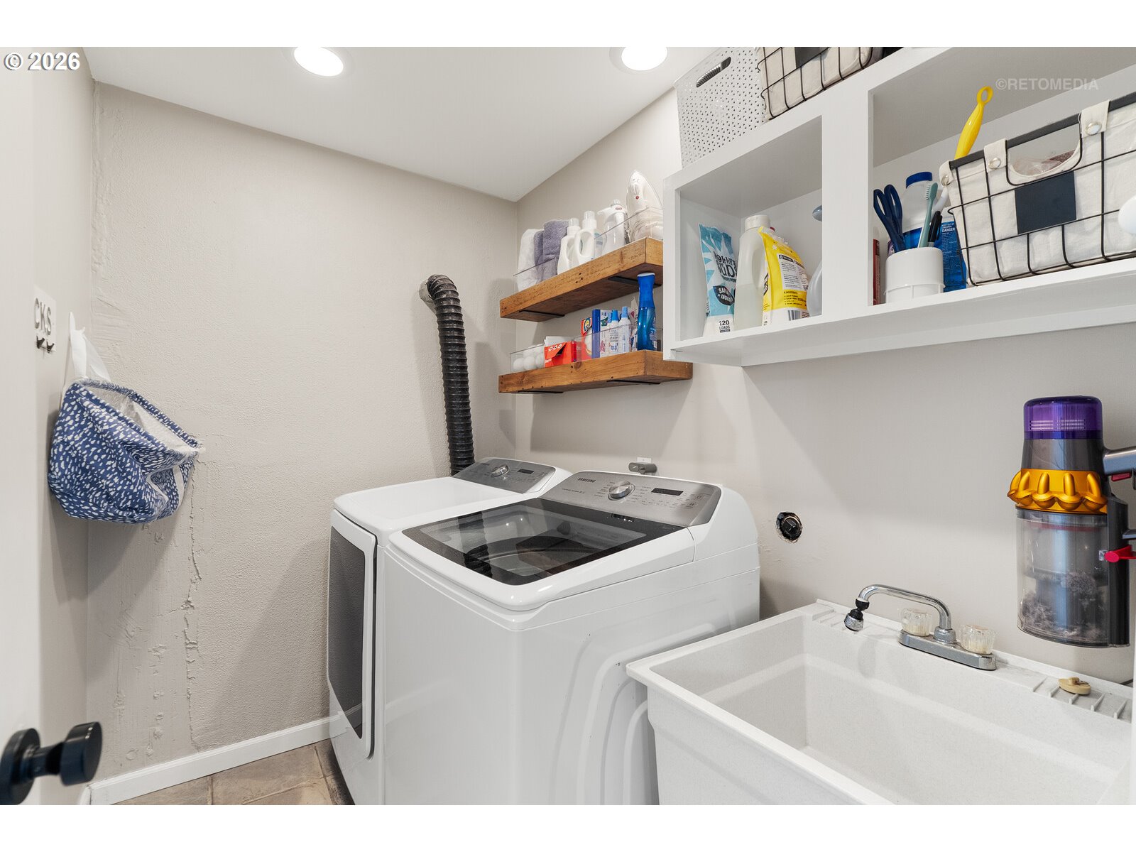 5402 Southwest 34th Place Portland, OR 97239 - Photo 29 of 36 Laundry
