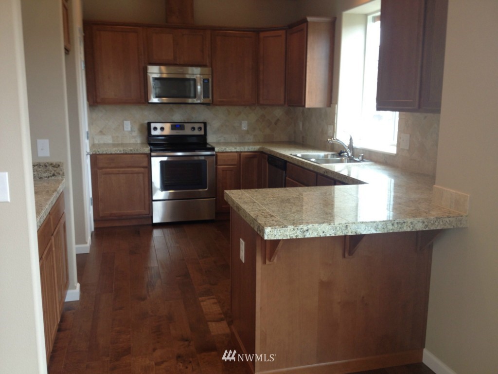 4816 Rochelle Street Southeast Lacey, WA 98503 - Photo 11 of 25 Gallery Image 11
