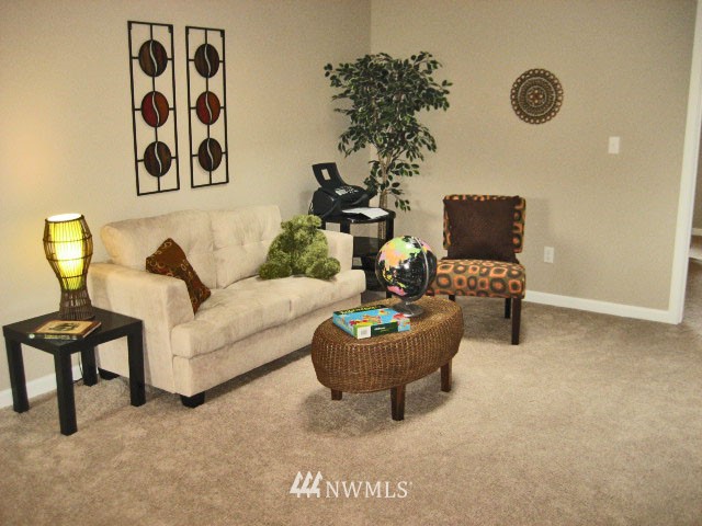 4816 Rochelle Street Southeast Lacey, WA 98503 - Photo 4 of 25 Gallery Image 4