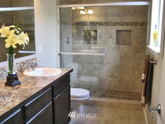 4816 Rochelle Street Southeast Lacey, WA 98503 - Photo 6 of 25 Gallery Image 6