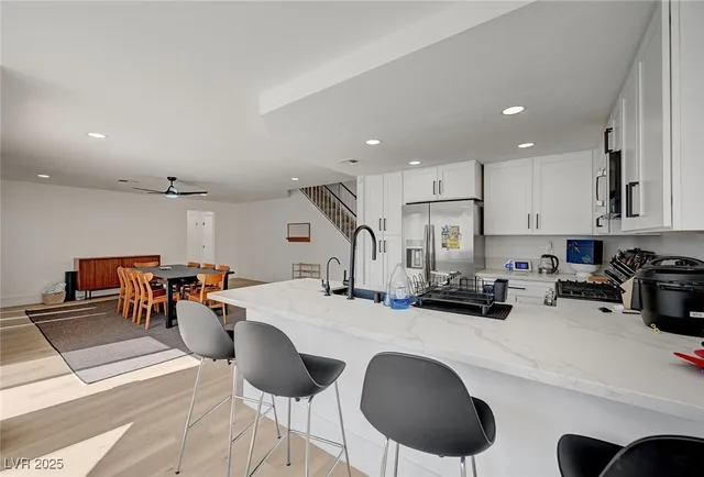 $3,600 | 3200 Ivory Coast Drive, Las Vegas, NV 89117