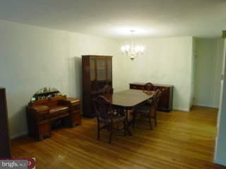 1158 Norwalk Road Philadelphia, PA 19115 - Photo 3 of 6