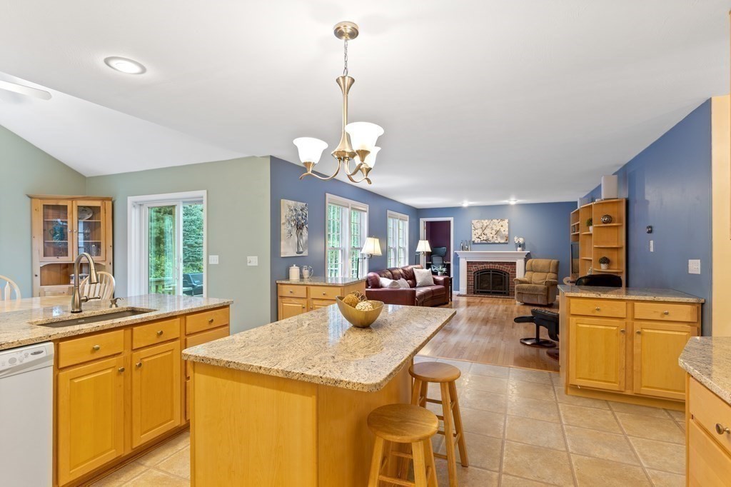 8 Rooks Way Westford, MA 01886 - Photo 13 of 42 Gallery Image 13