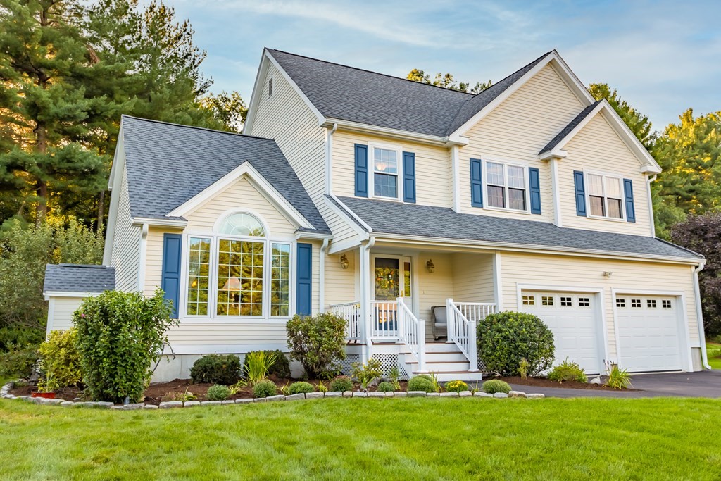 8 Rooks Way Westford, MA 01886 - Photo 2 of 42 Gallery Image 2
