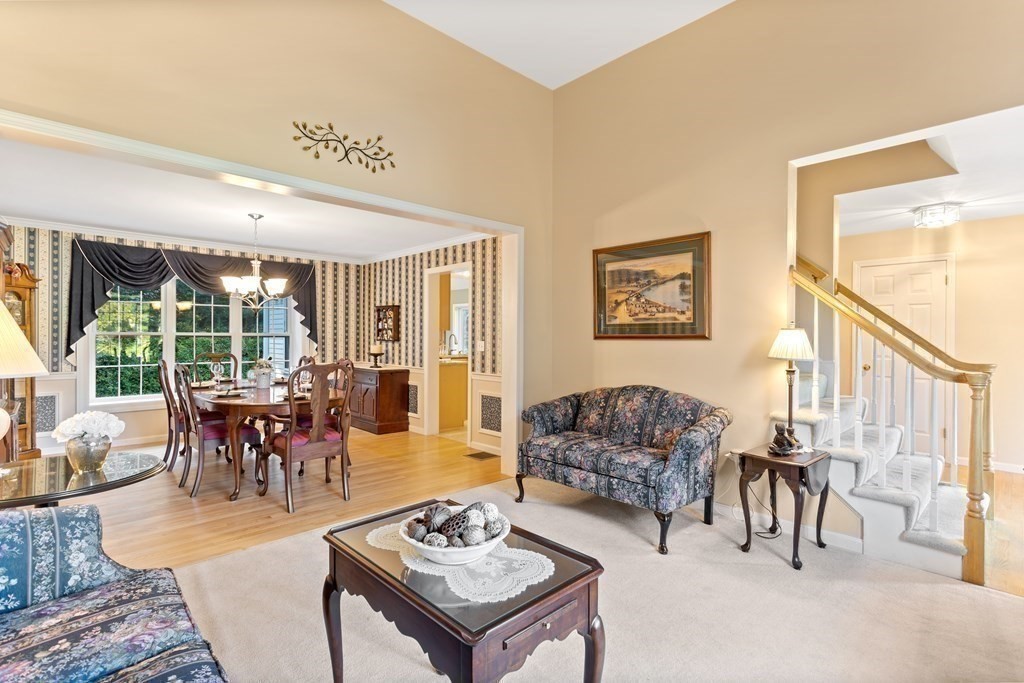 8 Rooks Way Westford, MA 01886 - Photo 4 of 42 Gallery Image 4