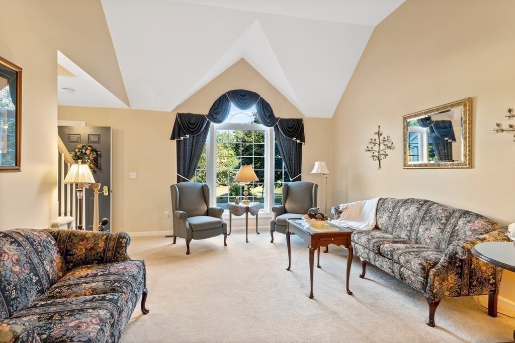 8 Rooks Way Westford, MA 01886 - Photo 6 of 42 Gallery Image 6