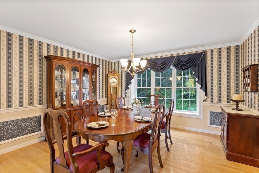 8 Rooks Way Westford, MA 01886 - Photo 8 of 42 Gallery Image 8