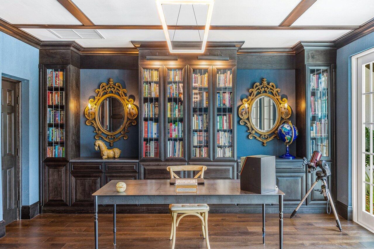 8203 Sawpine Road Delray Beach, FL 33446 - Photo 14 of 82 Custom Cabinets