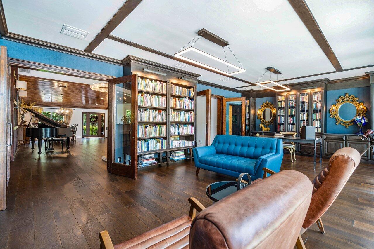 8203 Sawpine Road Delray Beach, FL 33446 - Photo 15 of 82 Library