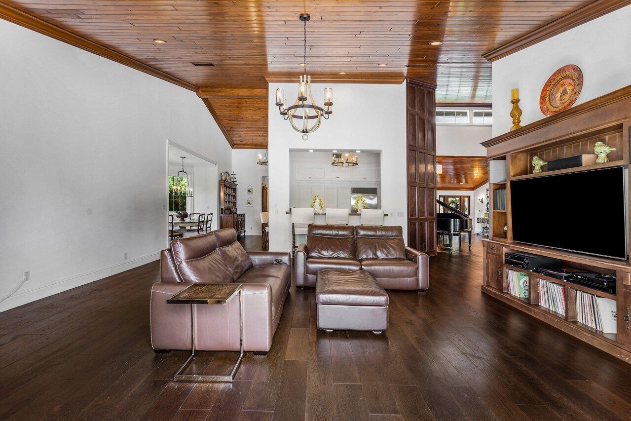 8203 Sawpine Road Delray Beach, FL 33446 - Photo 28 of 82 Family Room