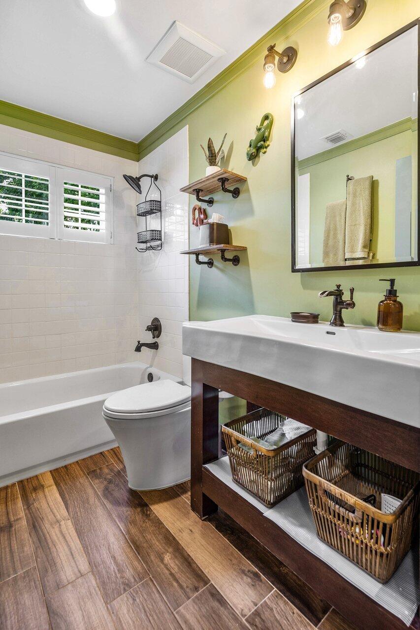 8203 Sawpine Road Delray Beach, FL 33446 - Photo 44 of 82 Bathroom 3