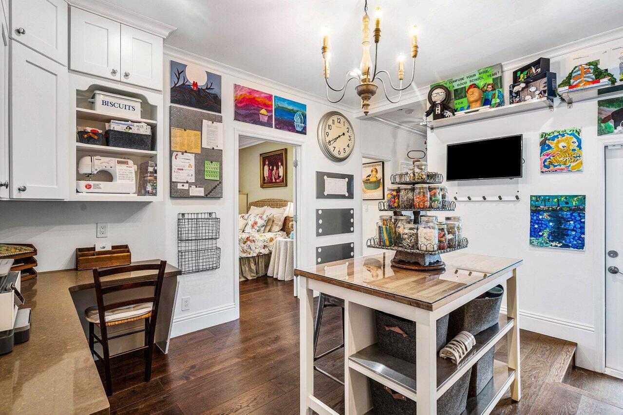 8203 Sawpine Road Delray Beach, FL 33446 - Photo 49 of 82 Office or Butler Pantry