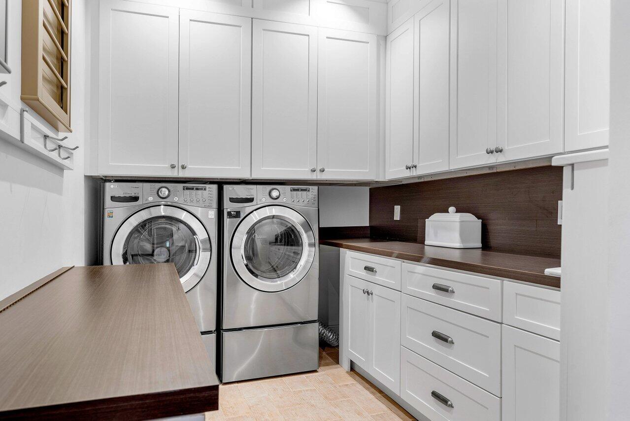 8203 Sawpine Road Delray Beach, FL 33446 - Photo 51 of 82 Laundry
