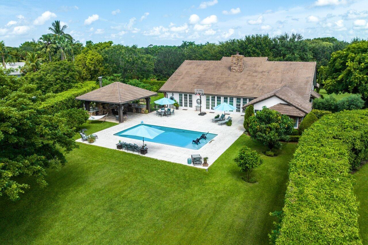 8203 Sawpine Road Delray Beach, FL 33446 - Photo 73 of 82 Very Private huge hedges