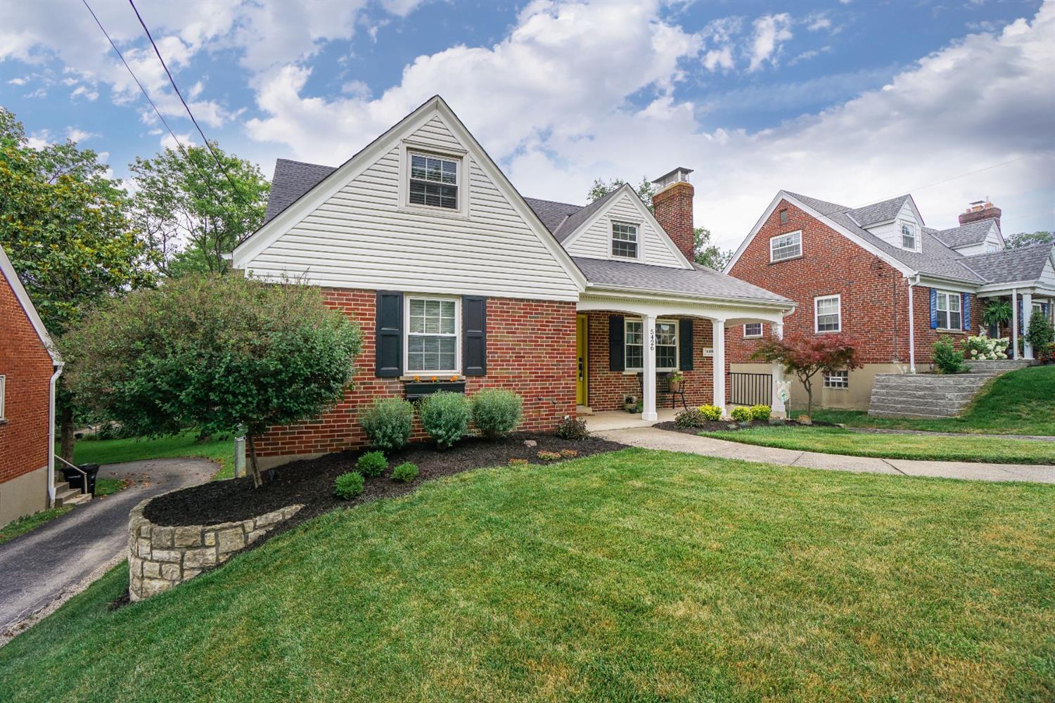 5426 Vogel Road Cincinnati, OH 45239 - Photo 3 of 23