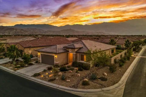 $819,900 | 32 Moscato, Rancho Mirage, CA 92270