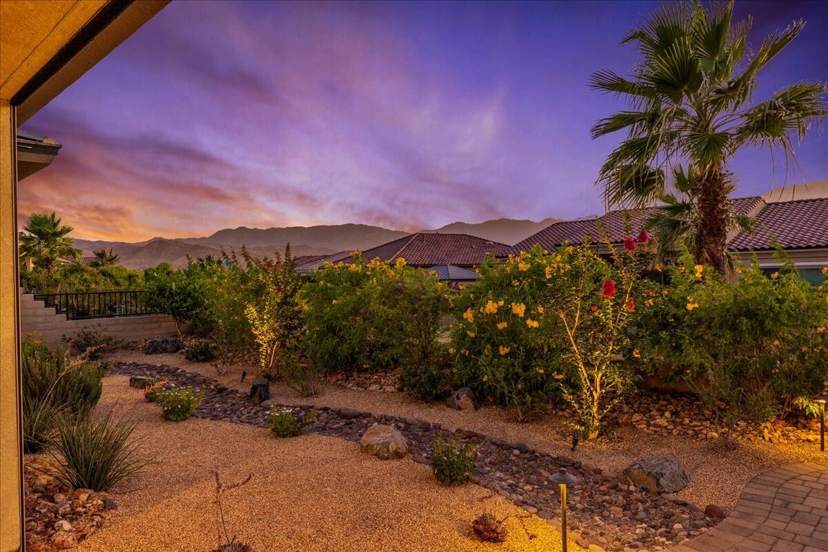 32 Moscato Rancho Mirage, CA 92270 - Photo 4 of 67 64-64