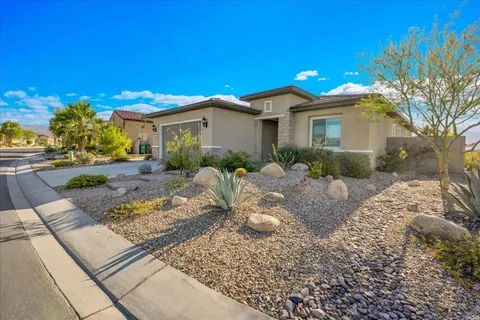 $819,900 | 32 Moscato, Rancho Mirage, CA 92270