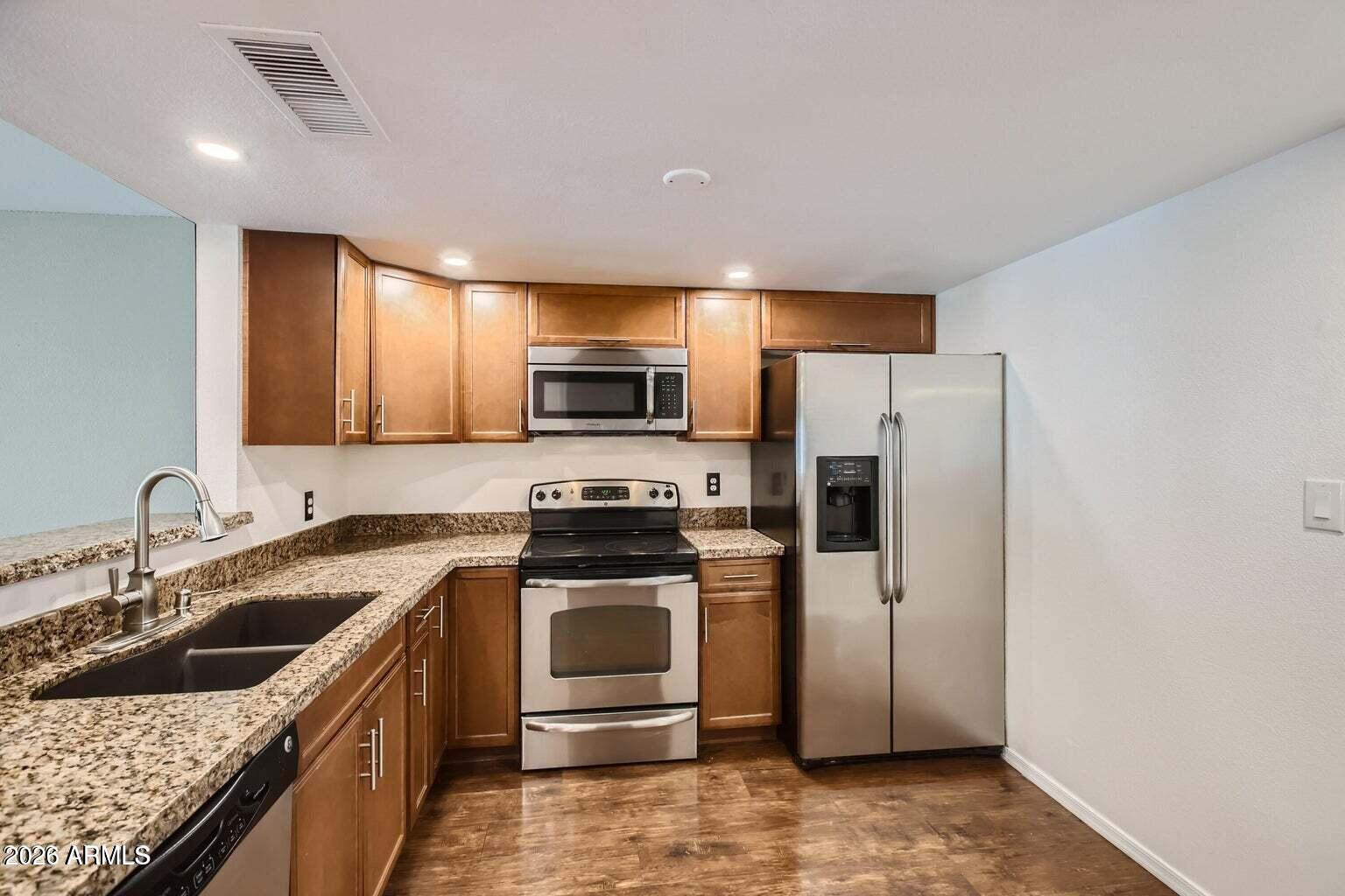 5142 East Monte Vista Road Phoenix, AZ 85008 - Photo 5 of 14 Kitchen