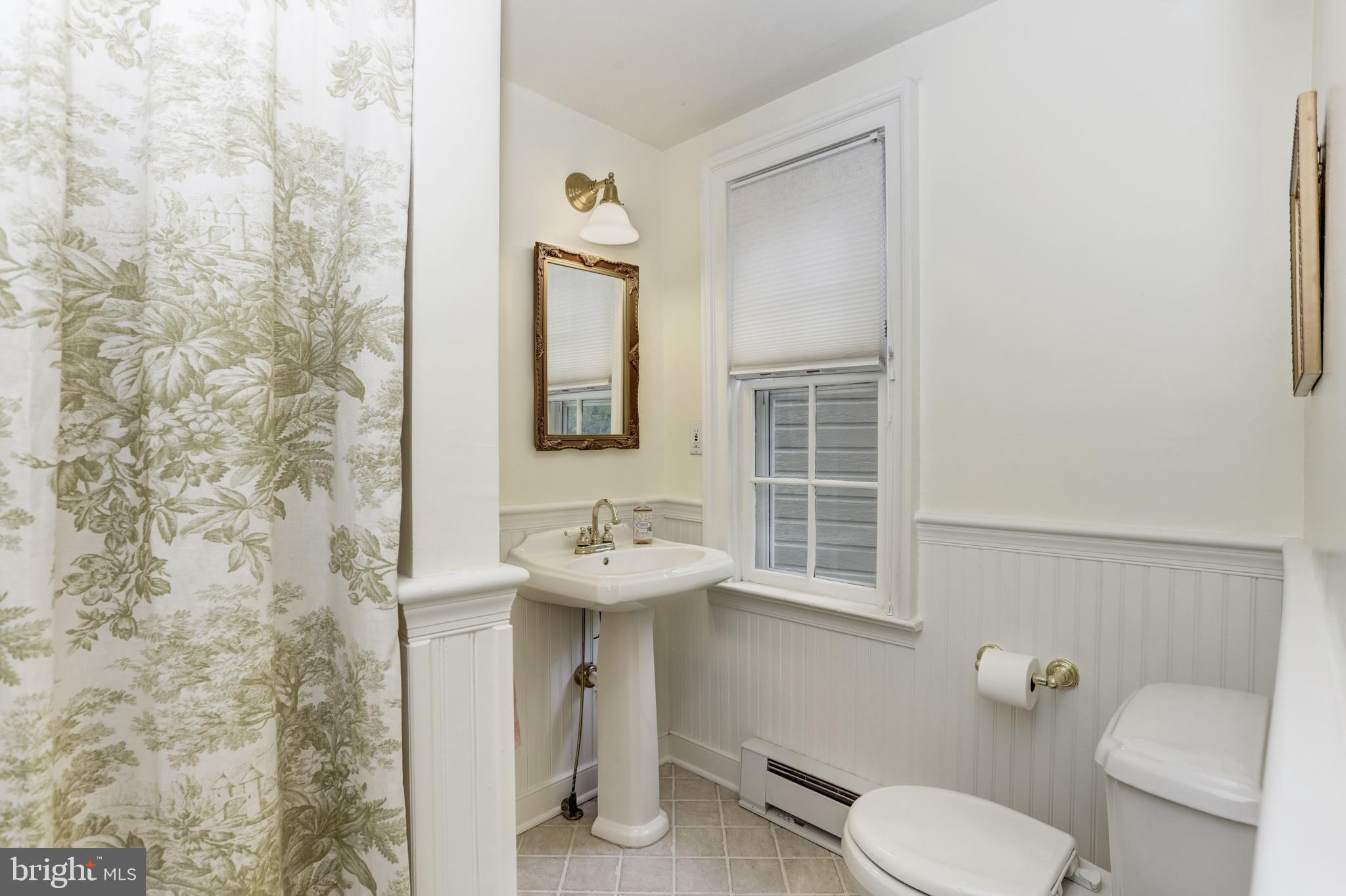 12301 Liberty Road Union Bridge, MD 21791 - Photo 26 of 90 Main Level Full Bath