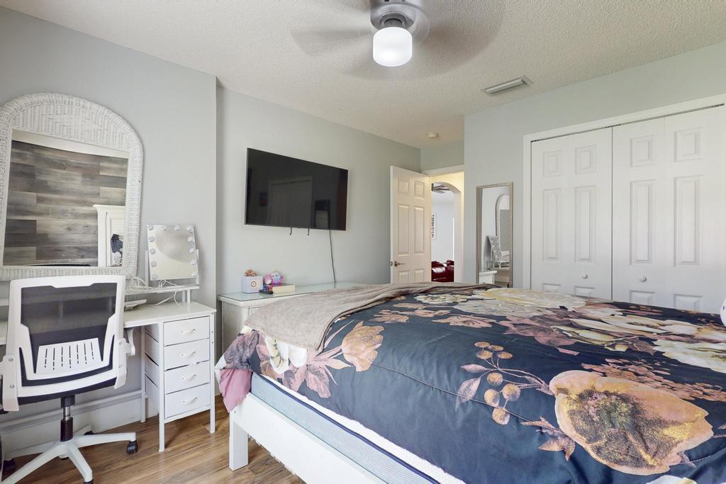573 Southwest Cherryhill Road Port St. Lucie, FL 34953 - Photo 40 of 63 iPixx_01_36