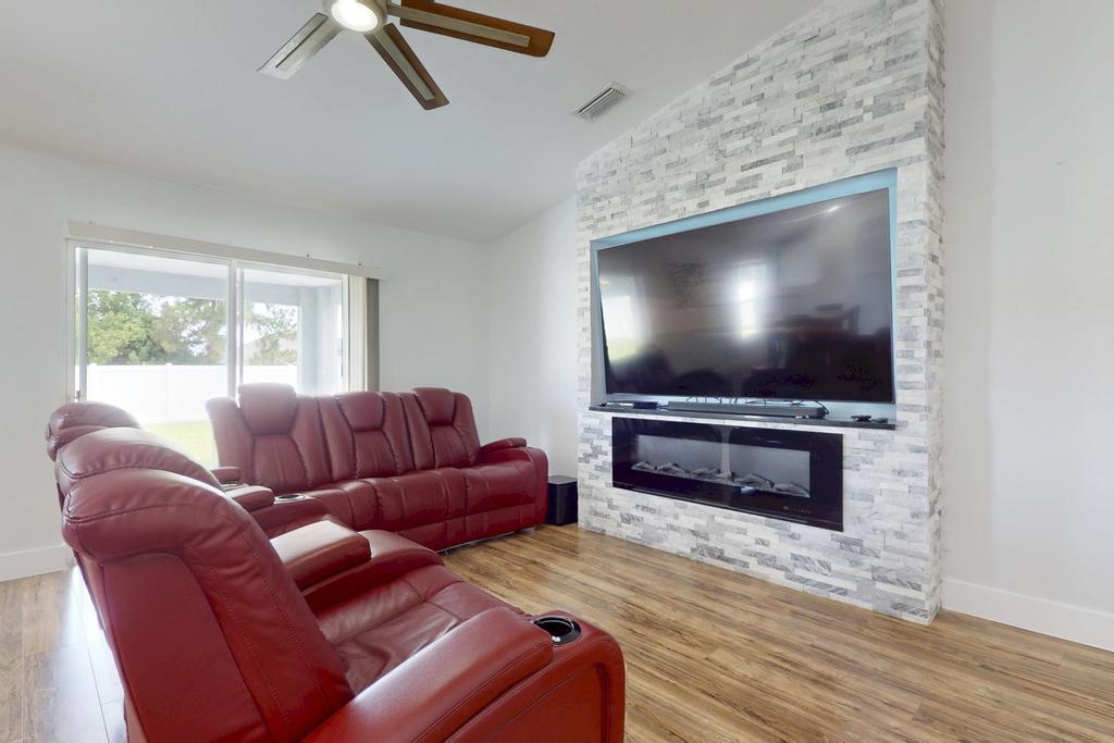 573 Southwest Cherryhill Road Port St. Lucie, FL 34953 - Photo 10 of 63 iPixx_01_4
