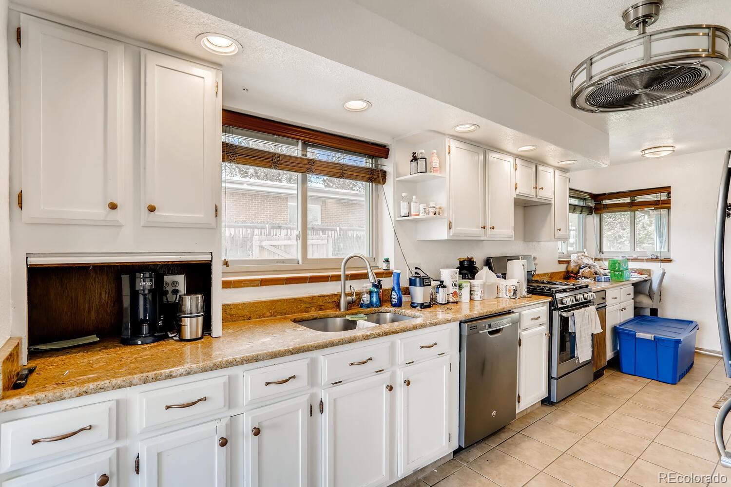 4221 Upham Street Wheat Ridge, CO 80033 - Photo 8 of 26 Gallery Image 8