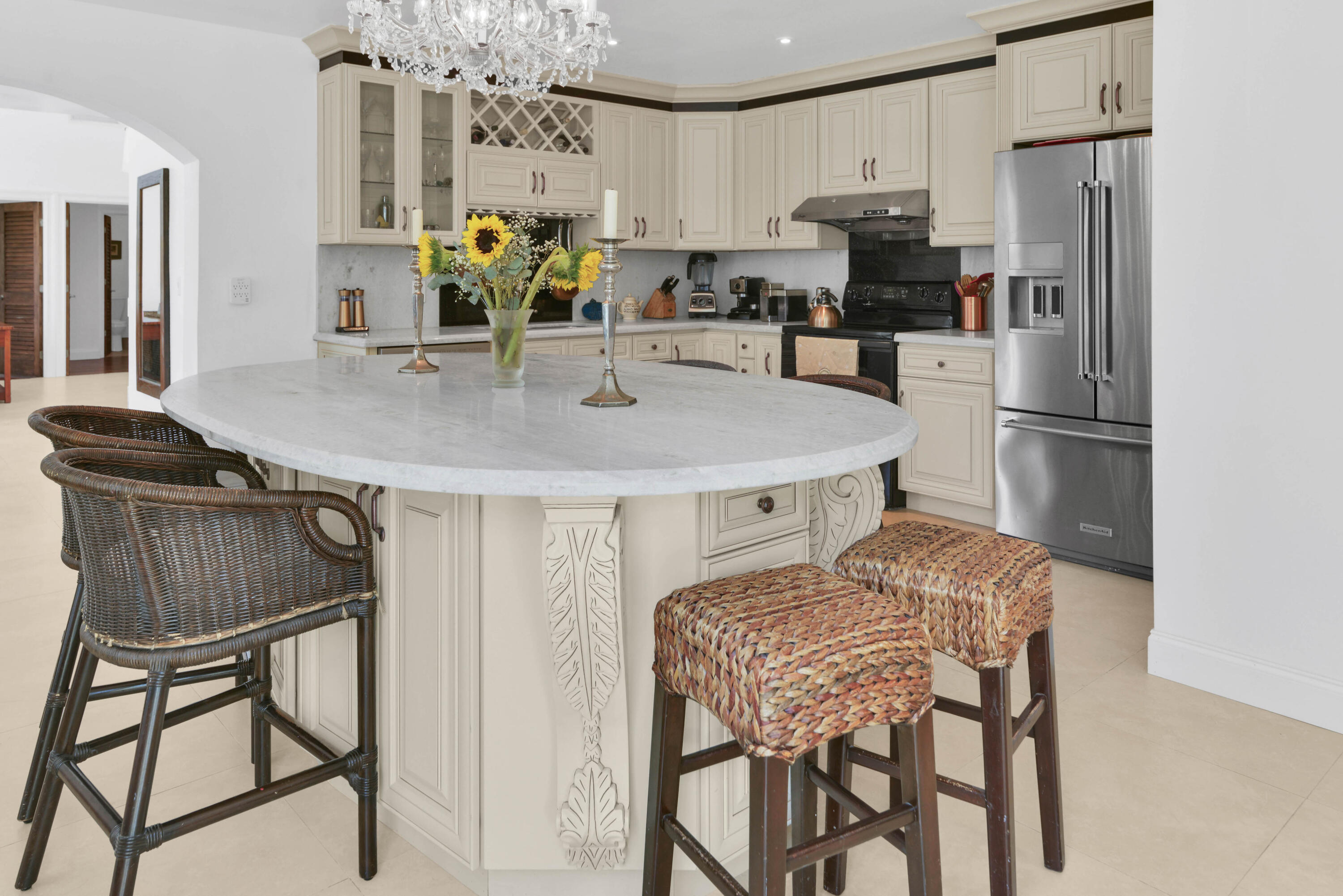 10900 Haydn Drive Boca Raton, FL 33498 - Photo 17 of 55 KITCHEN ISLAND BAR