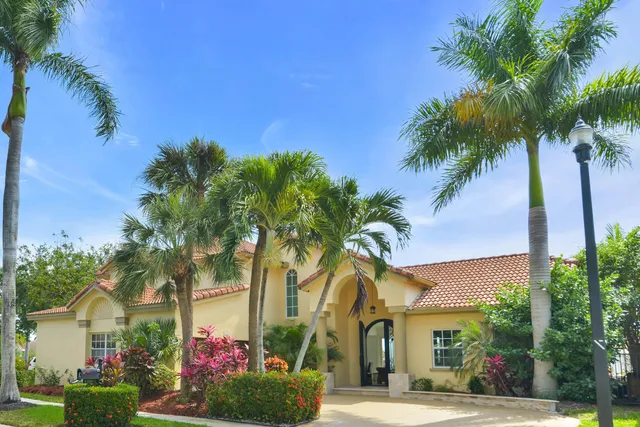 $8,000 | 10900 Haydn Drive, Boca Raton, FL 33498