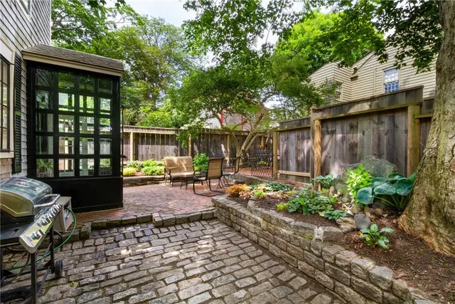 $17,500 | 26 Thames Street, Newport, RI 02840