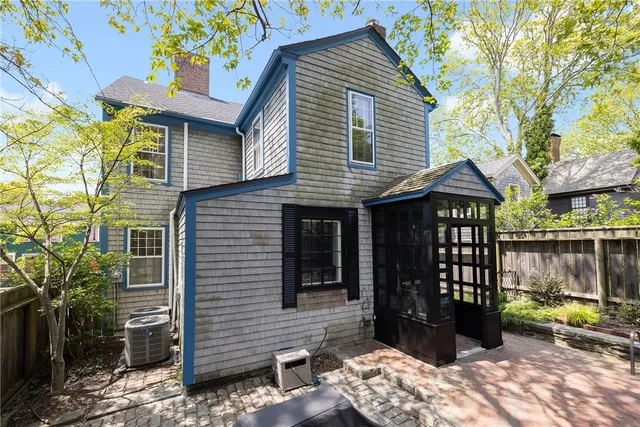 $17,500 | 26 Thames Street, Newport, RI 02840