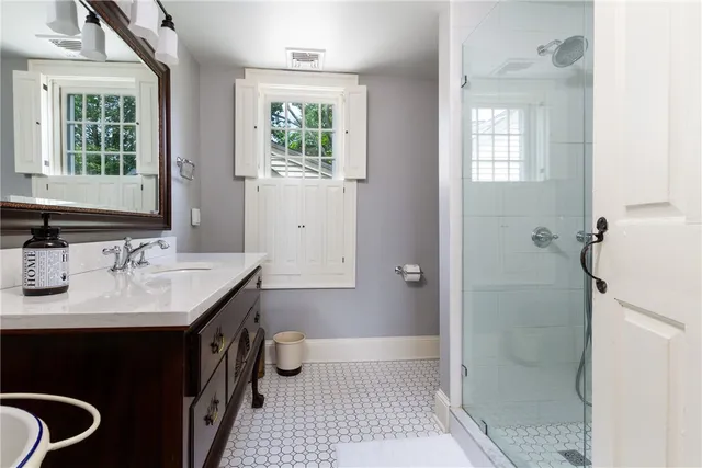 $17,500 | 26 Thames Street, Newport, RI 02840