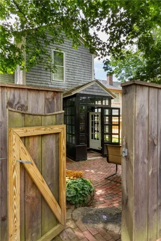 $17,500 | 26 Thames Street, Newport, RI 02840