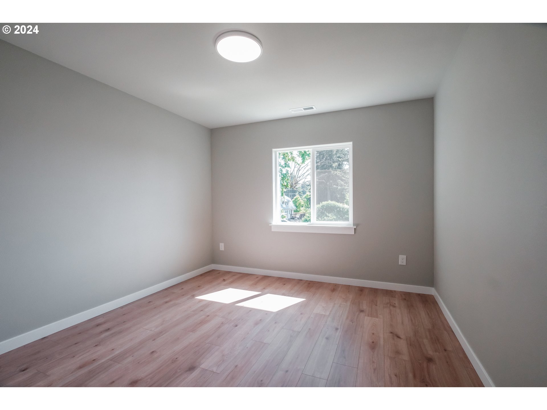 1550 Chemawa Road North Keizer, OR 97303 - Photo 21 of 43 Bedroom
