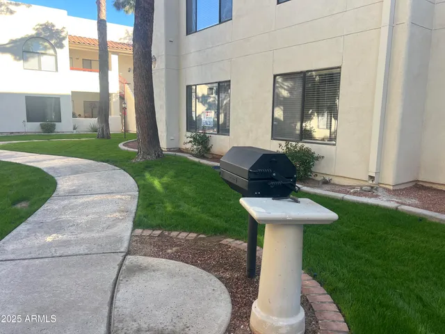 $245,000 | 750 East Northern Avenue, Unit 1055, Phoenix, AZ 85020