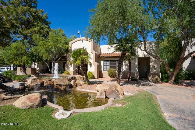 $245,000 | 750 East Northern Avenue, Unit 1055, Phoenix, AZ 85020