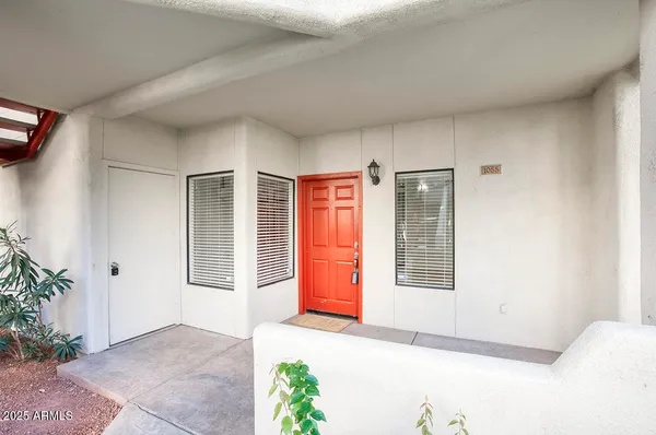 $225,000 | 750 East Northern Avenue, Unit 1055, Phoenix, AZ 85020