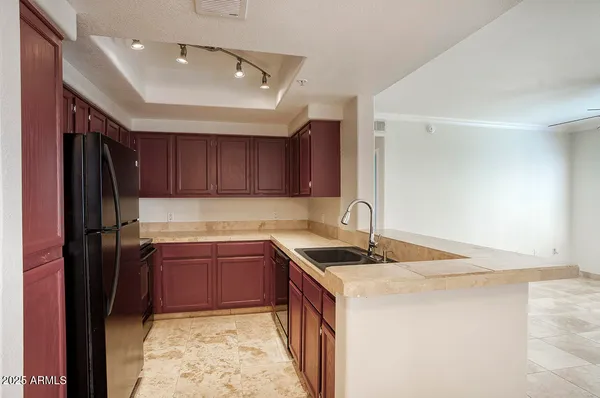 $225,000 | 750 East Northern Avenue, Unit 1055, Phoenix, AZ 85020
