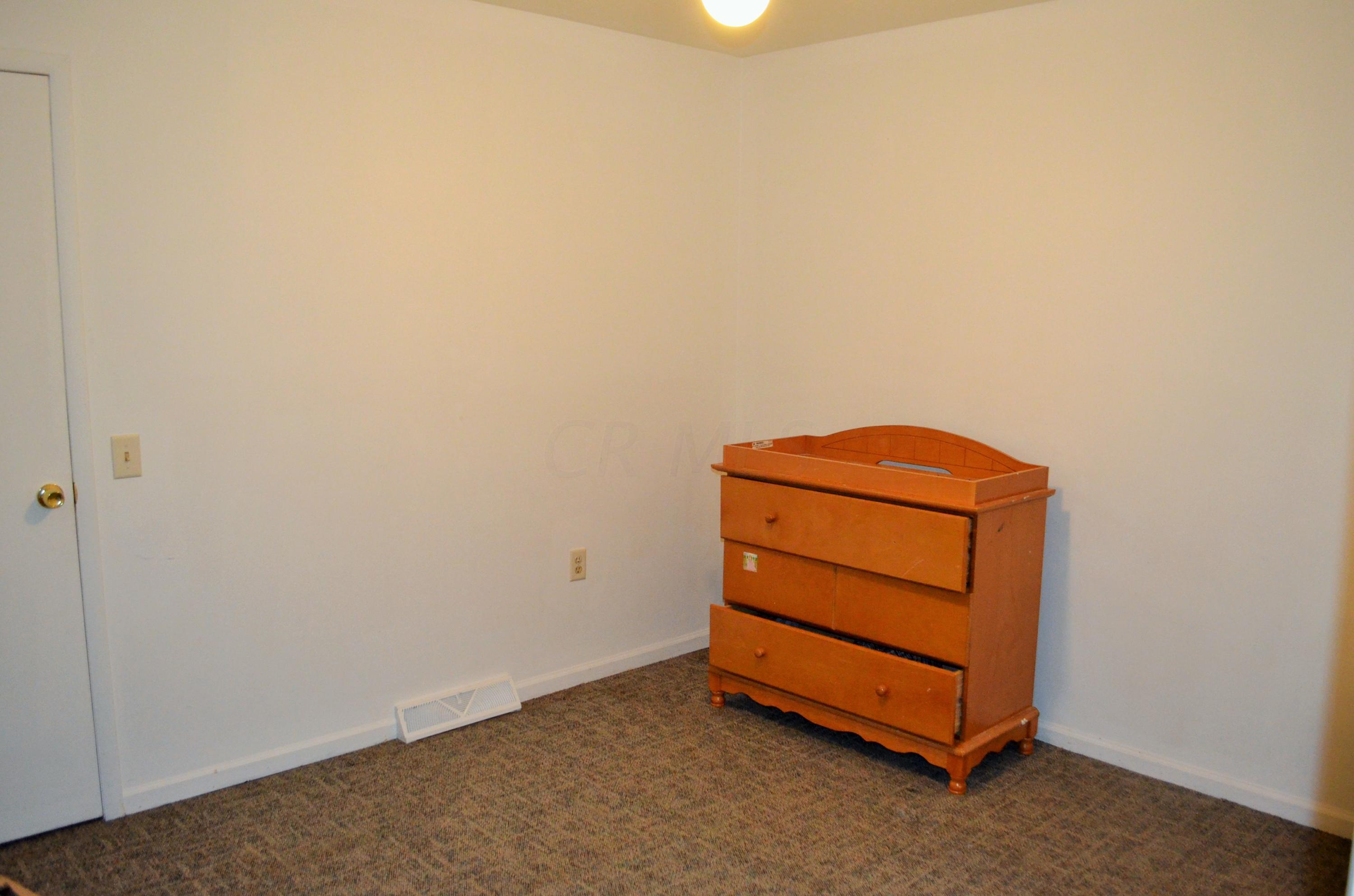 4403 Columbia Road Southwest Pataskala, OH 43062 - Photo 15 of 53