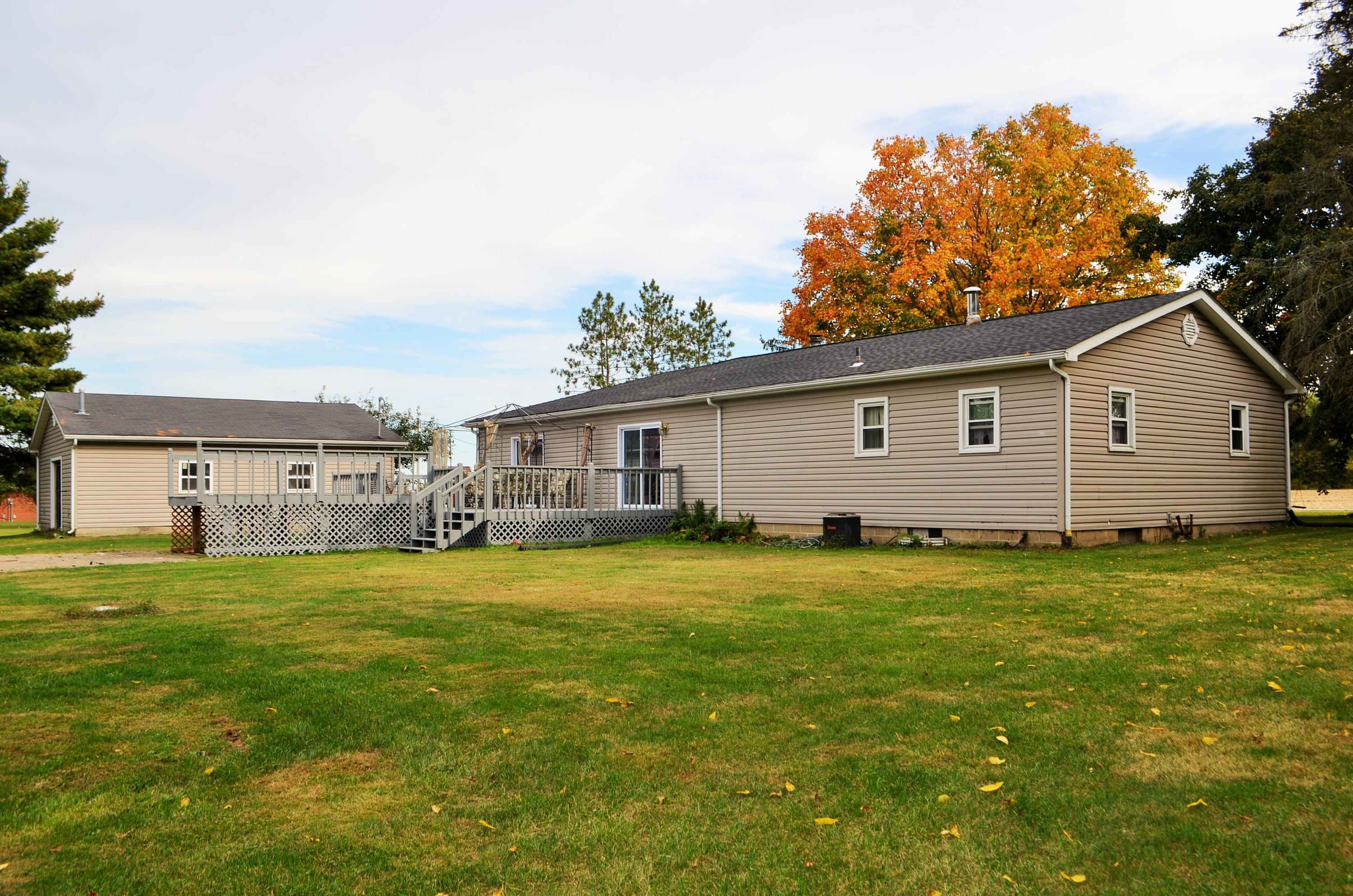 4403 Columbia Road Southwest Pataskala, OH 43062 - Photo 2 of 53