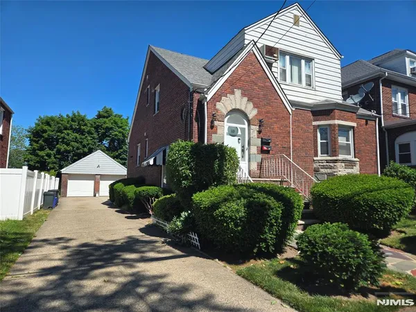 $3,000 | 505 Westview Avenue, Unit 1, Ridgefield, NJ 07657