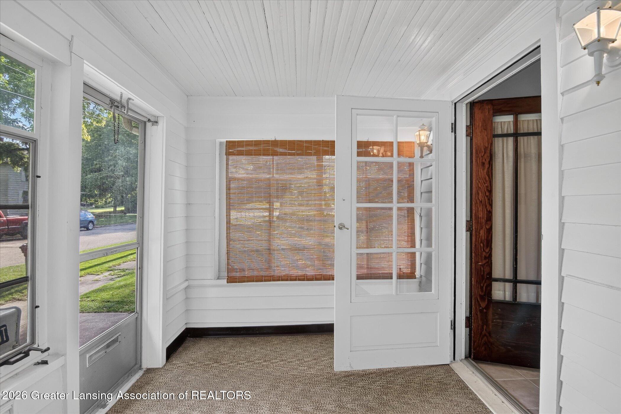 709 Rock Street Jackson, MI 49202 - Photo 8 of 53 08-709-Rock-St-WindowStill