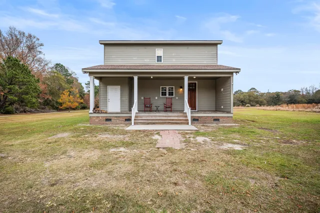 $949,000 | 1085 Tobacco Road, St. Stephen, SC 29479
