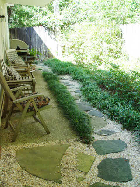 209 Fairhope Avenue Fairhope, AL 36532 - Photo 6 of 19 Back courtyard