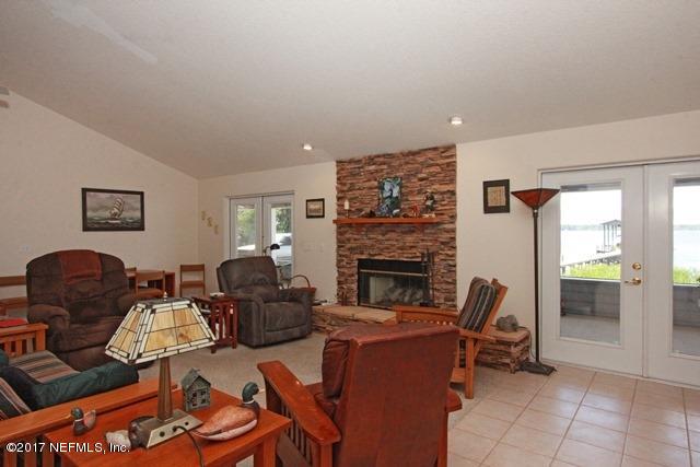 415 West River Road Palatka, FL 32177 - Photo 5 of 27 West River Road 415 - great room view 2