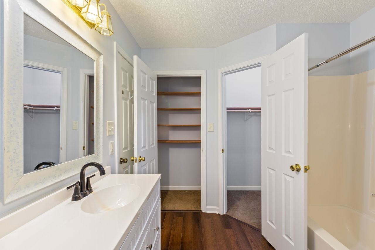 1721 Hazelwood Road Clarksville, TN 37042 - Photo 15 of 25