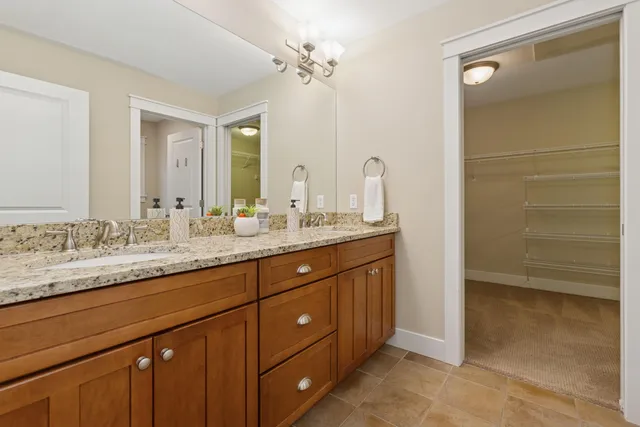 $524,900 | 3707 Fox Crossing, St. Joseph, MI 49085