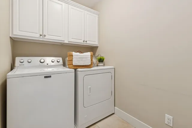 $524,900 | 3707 Fox Crossing, St. Joseph, MI 49085