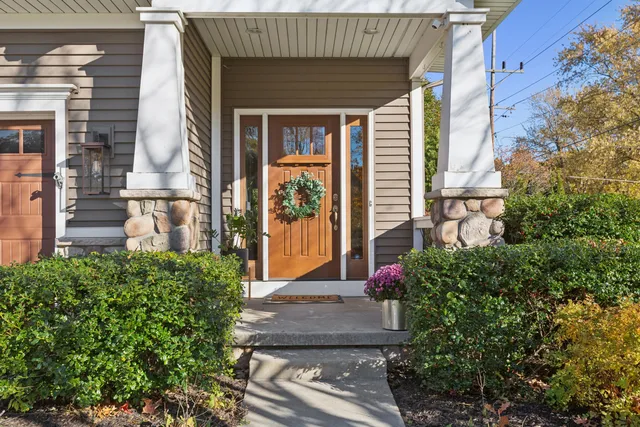 $524,900 | 3707 Fox Crossing, St. Joseph, MI 49085