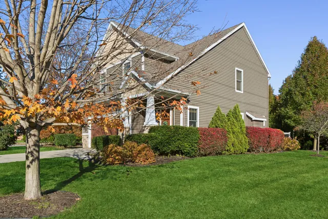 $524,900 | 3707 Fox Crossing, St. Joseph, MI 49085